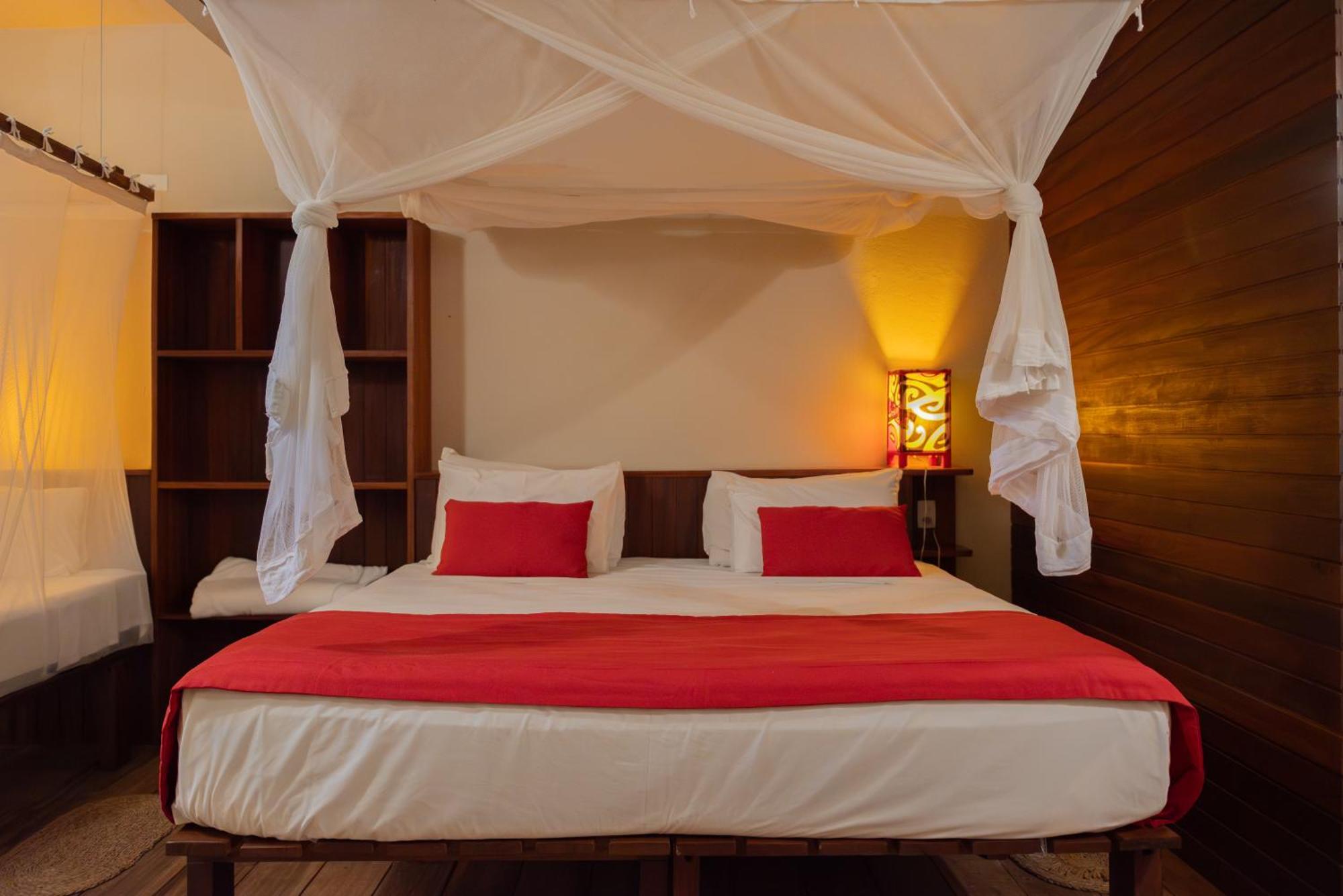 Ventana Hotel 2*